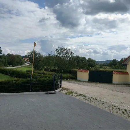 Apartment Tolle 2-zi Ferienwohnung In Einer Sensationellen, Ruhigen Lage, Mitten In Bayern, Direkt Am Wald